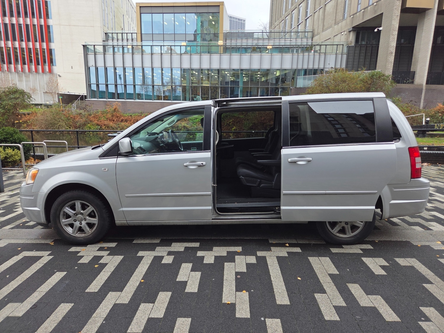 Used Chrysler Grand Voyager 2008 for sale - 76799534: Photo 1