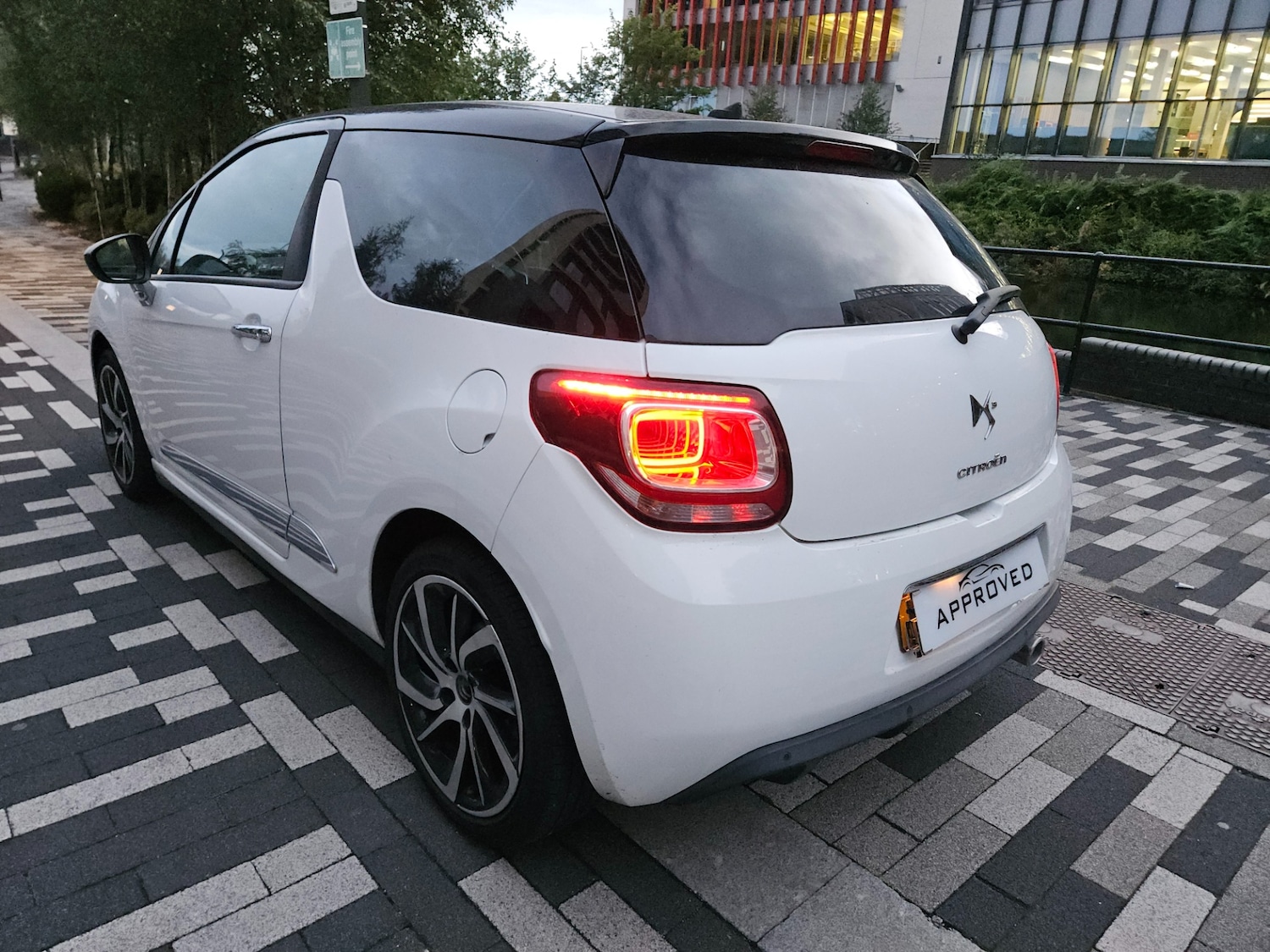 Vehicle 5