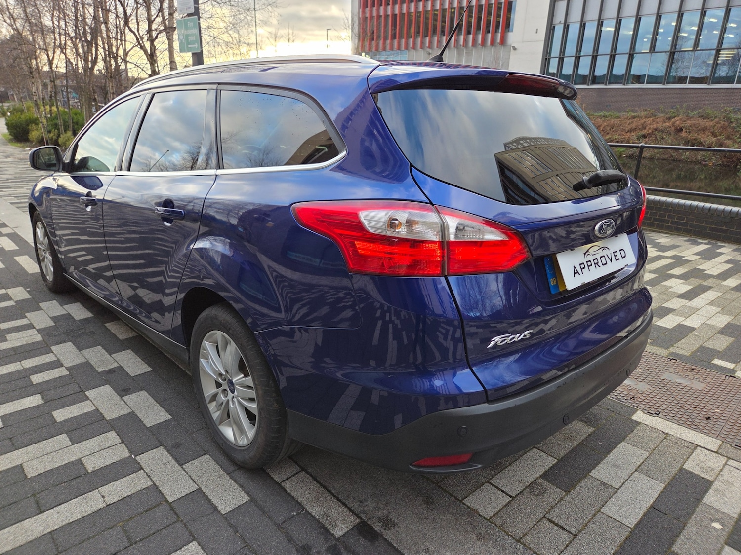 Used Ford Focus 2014 for sale - 77084338: Photo 3