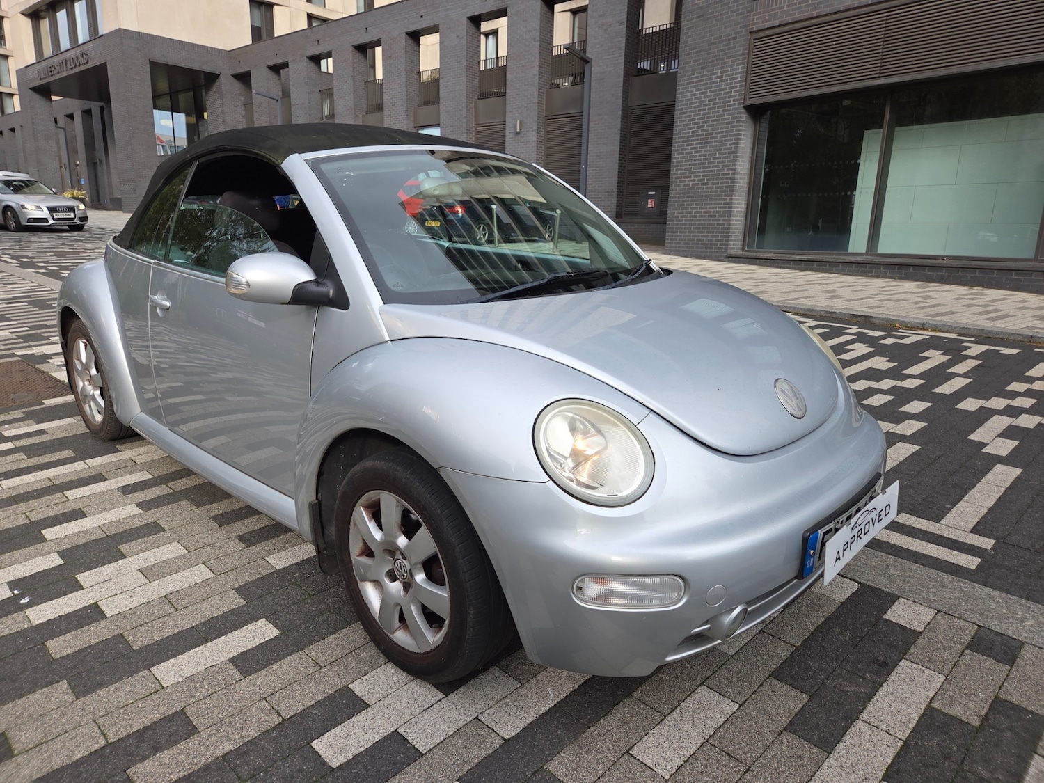 Used Volkswagen Beetle 2003 for sale - 76421895: Photo 14