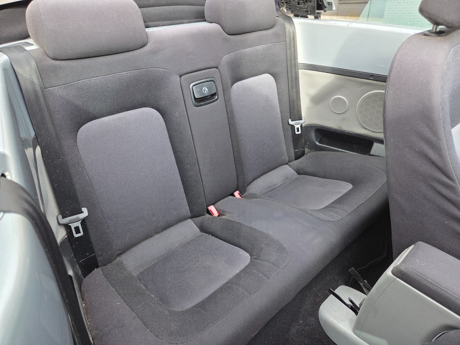 Used Volkswagen Beetle 2003 for sale - 76421895: Photo 8