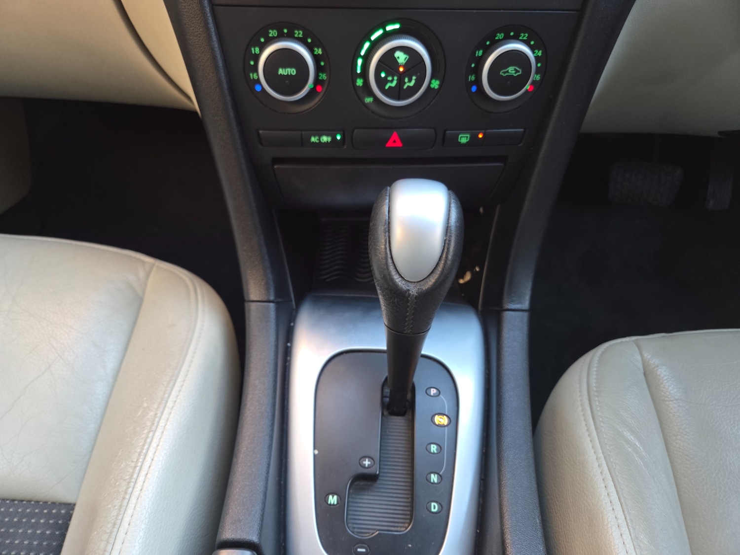 Used Saab 9-3 2006 for sale - 76797460: Photo 15