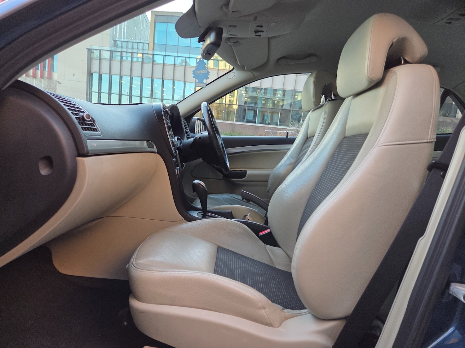 Used Saab 9-3 2006 for sale - 76797460: Photo 8