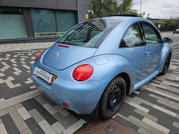 Used Volkswagen Beetle 2005 for sale - 75372570: Photo