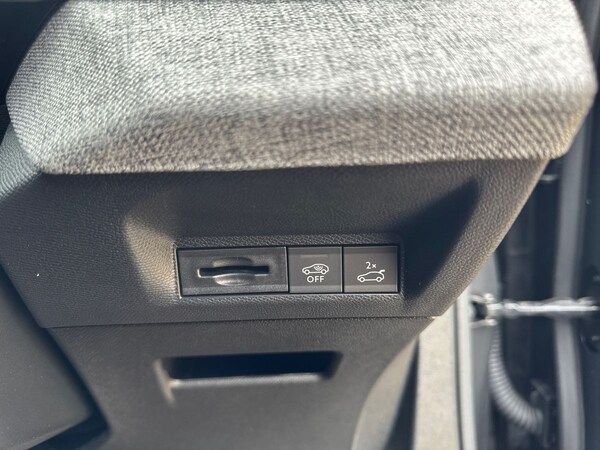 Used Peugeot 5008 2025 for sale - 75660306: Photo 35
