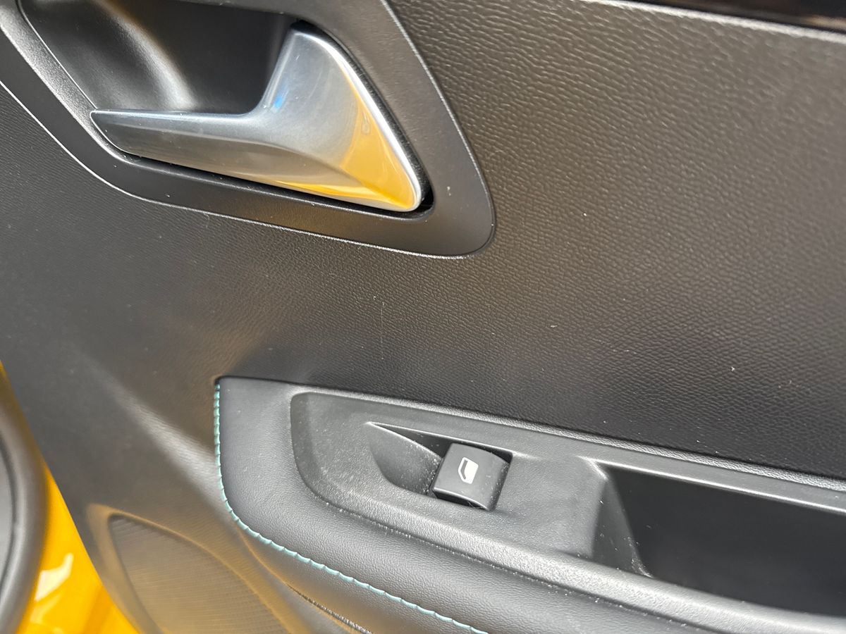 Used Peugeot 208 2021 for sale - 76871186: Photo 30