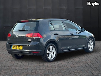 Used Volkswagen Golf 2016 for sale - 77321402: Photo