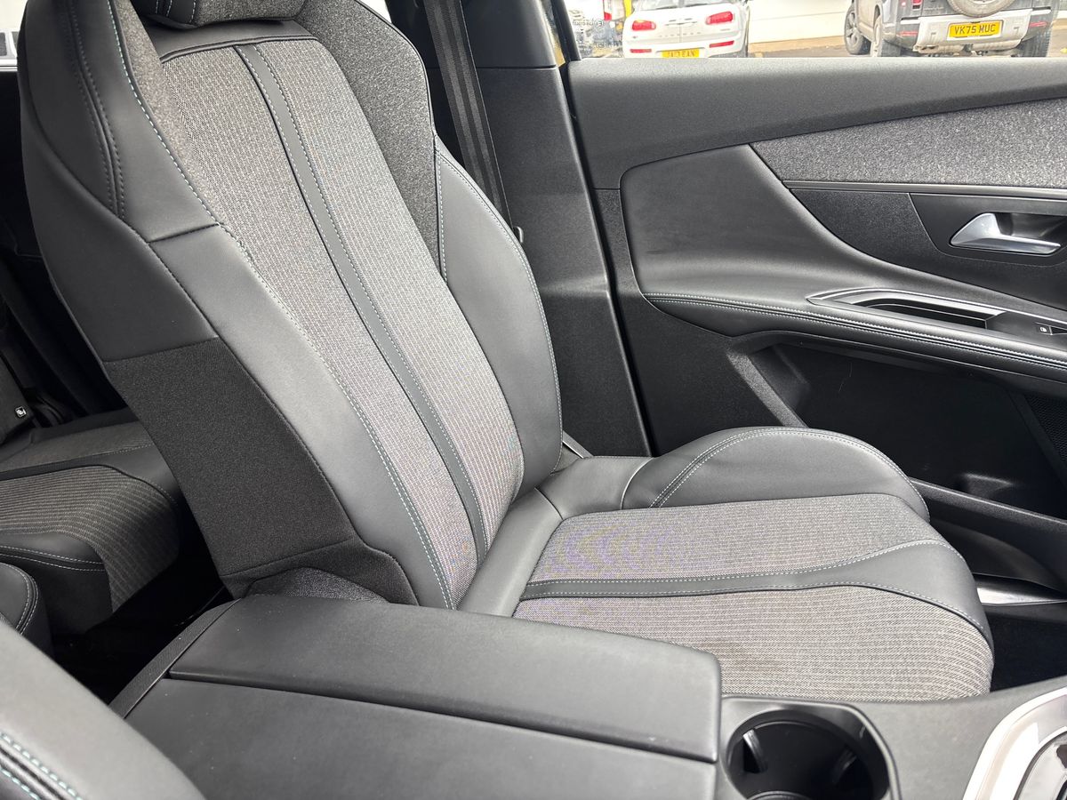 Used Peugeot 5008 2023 for sale - 77360583: Photo 30