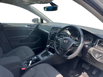 Used Volkswagen Golf 2019 for sale - 75605746: Photo