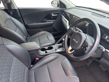 Used Kia Niro 2021 for sale - 76874647: Photo