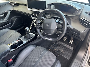 Used Peugeot 2008 2022 for sale - 76948486: Photo