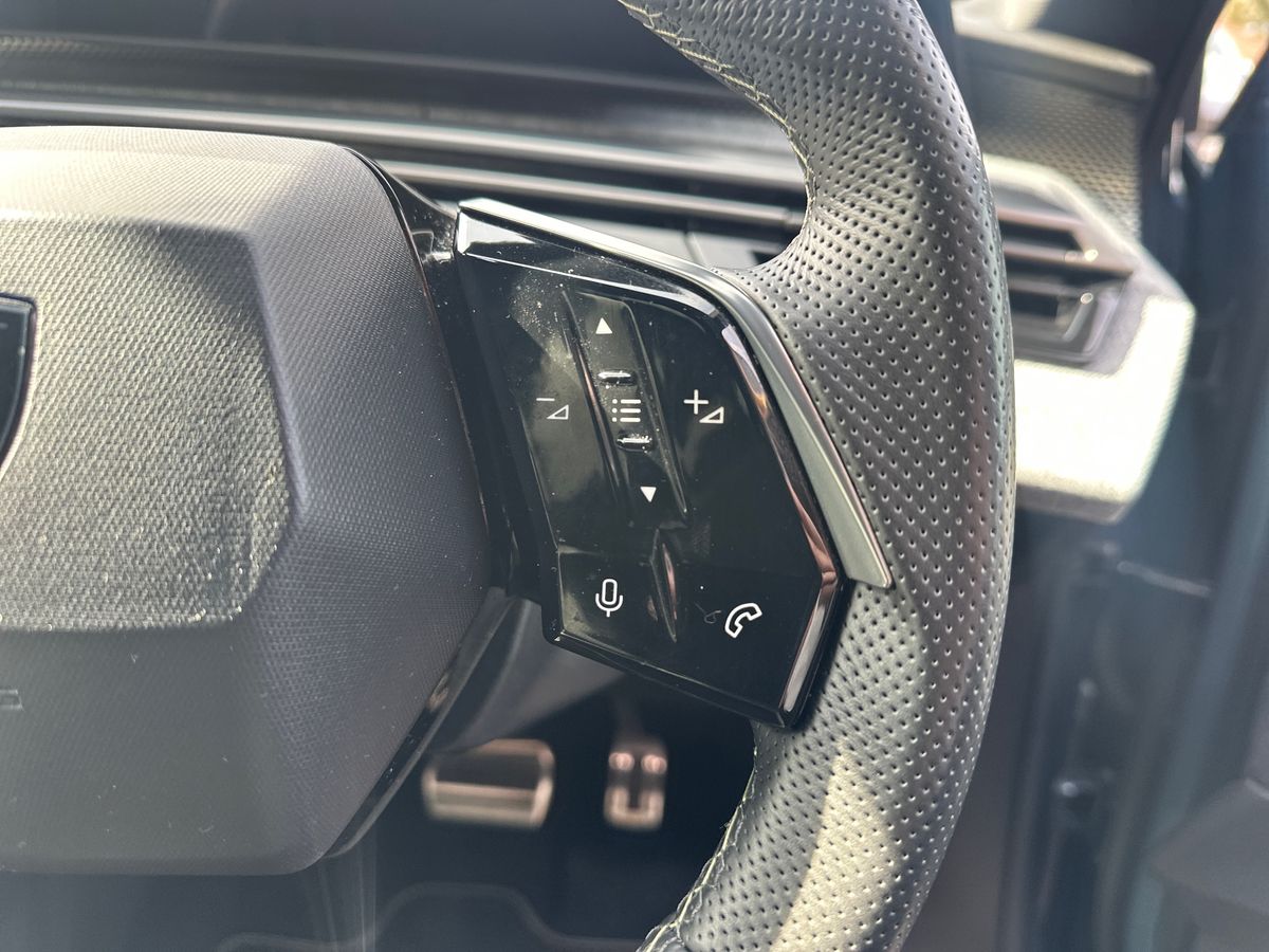 Used Peugeot 5008 2024 for sale - 76869009: Photo 23