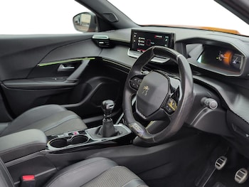 Used Peugeot 2008 2022 for sale - 76870950: Photo