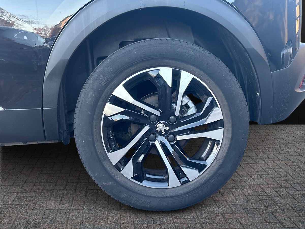 Used Peugeot 2008 2021 for sale - 76130621: Photo 11