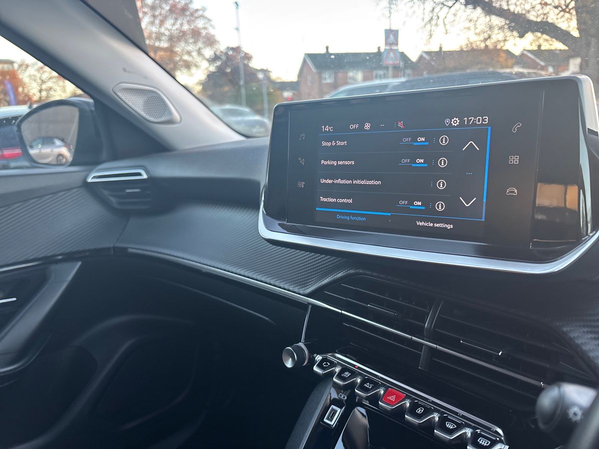 Used Peugeot 2008 2021 for sale - 76130621: Photo 18