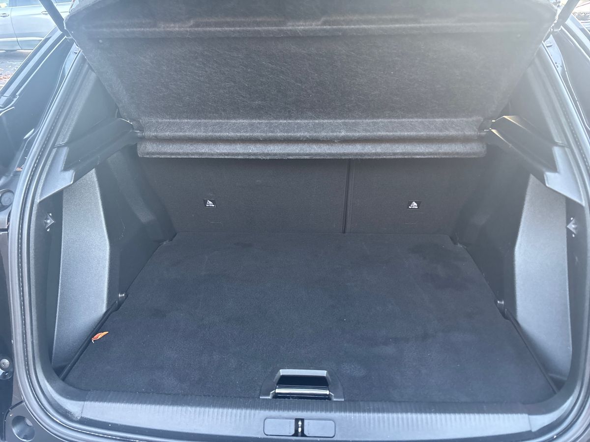 Used Peugeot 2008 2021 for sale - 76130621: Photo 25