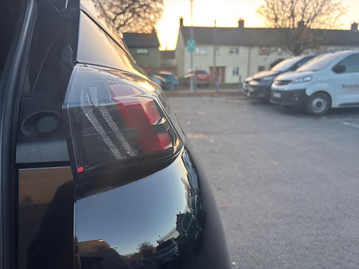 Used Peugeot 2008 2021 for sale - 76130621: Photo 26