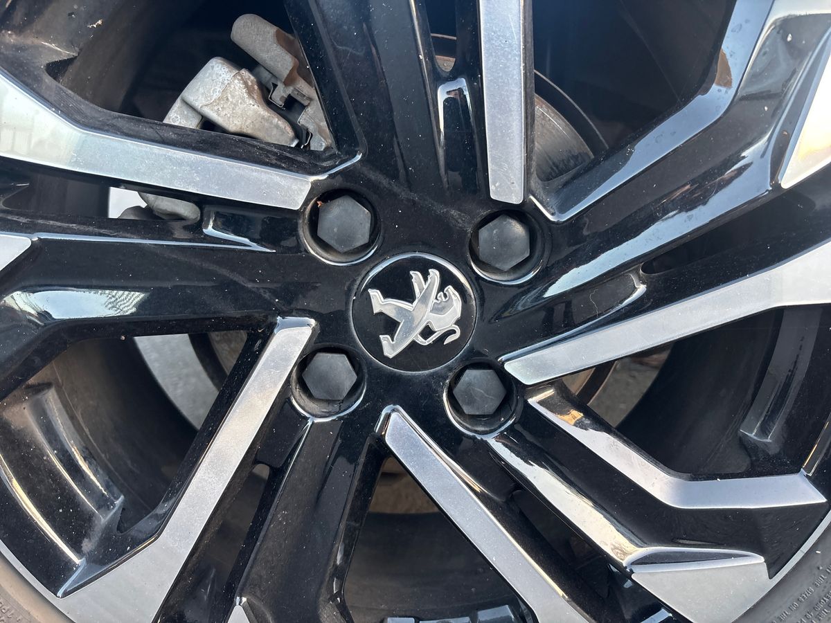 Used Peugeot 2008 2021 for sale - 76130621: Photo 27