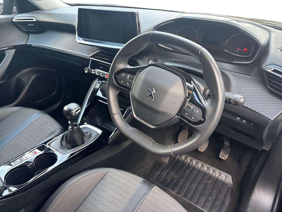 Used Peugeot 2008 2021 for sale - 76130621: Photo 3