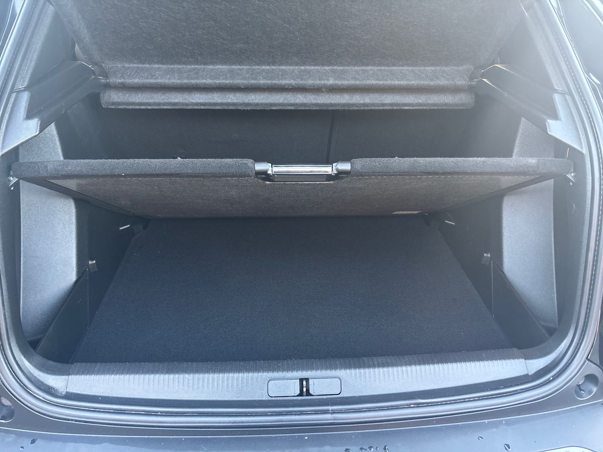 Used Peugeot 2008 2021 for sale - 76130621: Photo 33