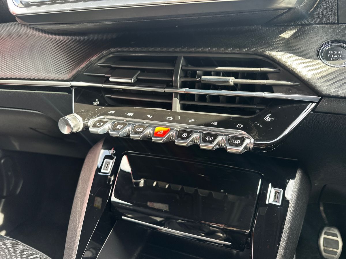 Used Peugeot 2008 2021 for sale - 75775881: Photo 16