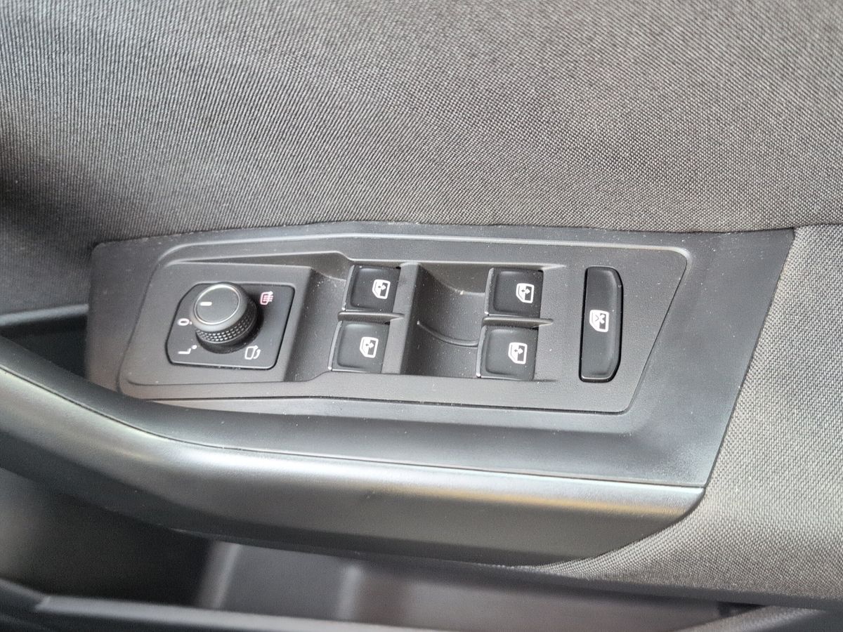 Used Volkswagen T-Roc 2021 for sale - 76868929: Photo 17