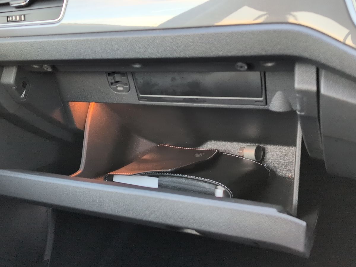 Used Volkswagen T-Roc 2021 for sale - 76868929: Photo 30