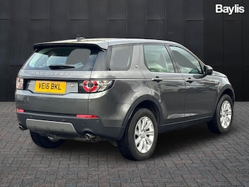 Used Land Rover Discovery Sport 2016 for sale - 76420603: Photo