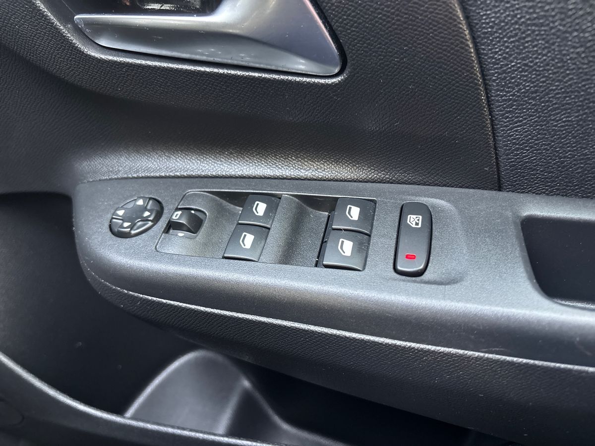 Used Vauxhall Corsa 2023 for sale - 77532074: Photo 17