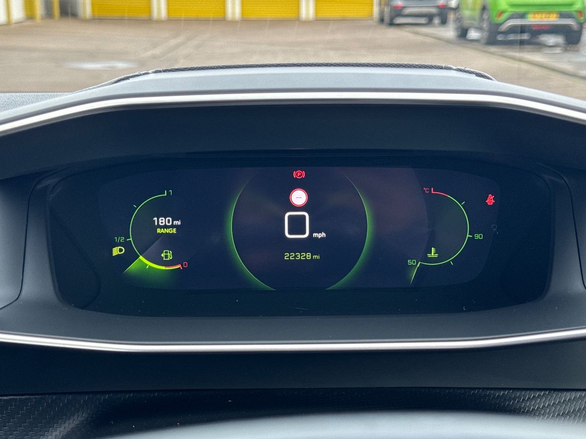 Used Peugeot 2008 2022 for sale - 76874801: Photo 21