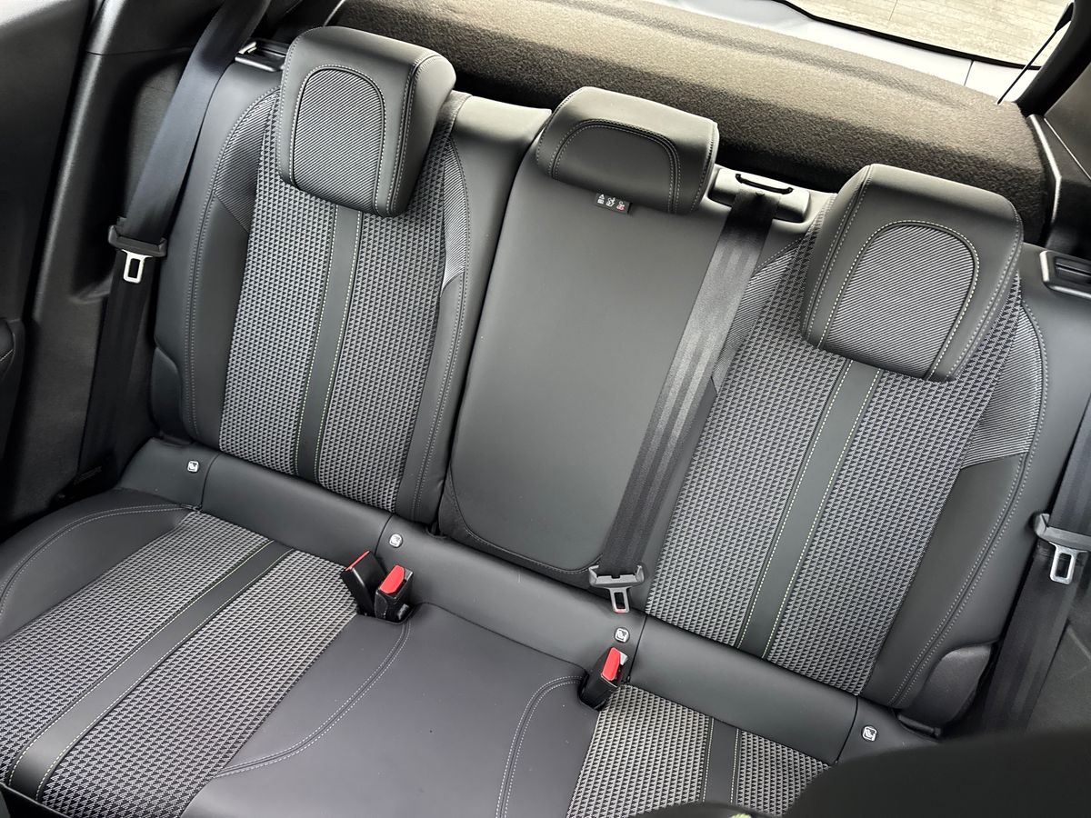 Used Peugeot 2008 2022 for sale - 76874801: Photo 24