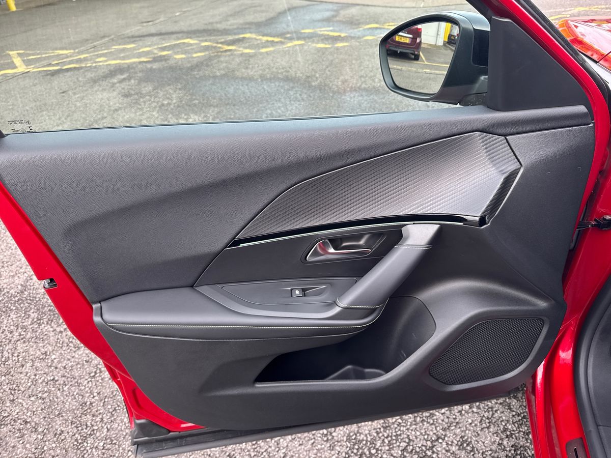 Used Peugeot 2008 2022 for sale - 76874801: Photo 32