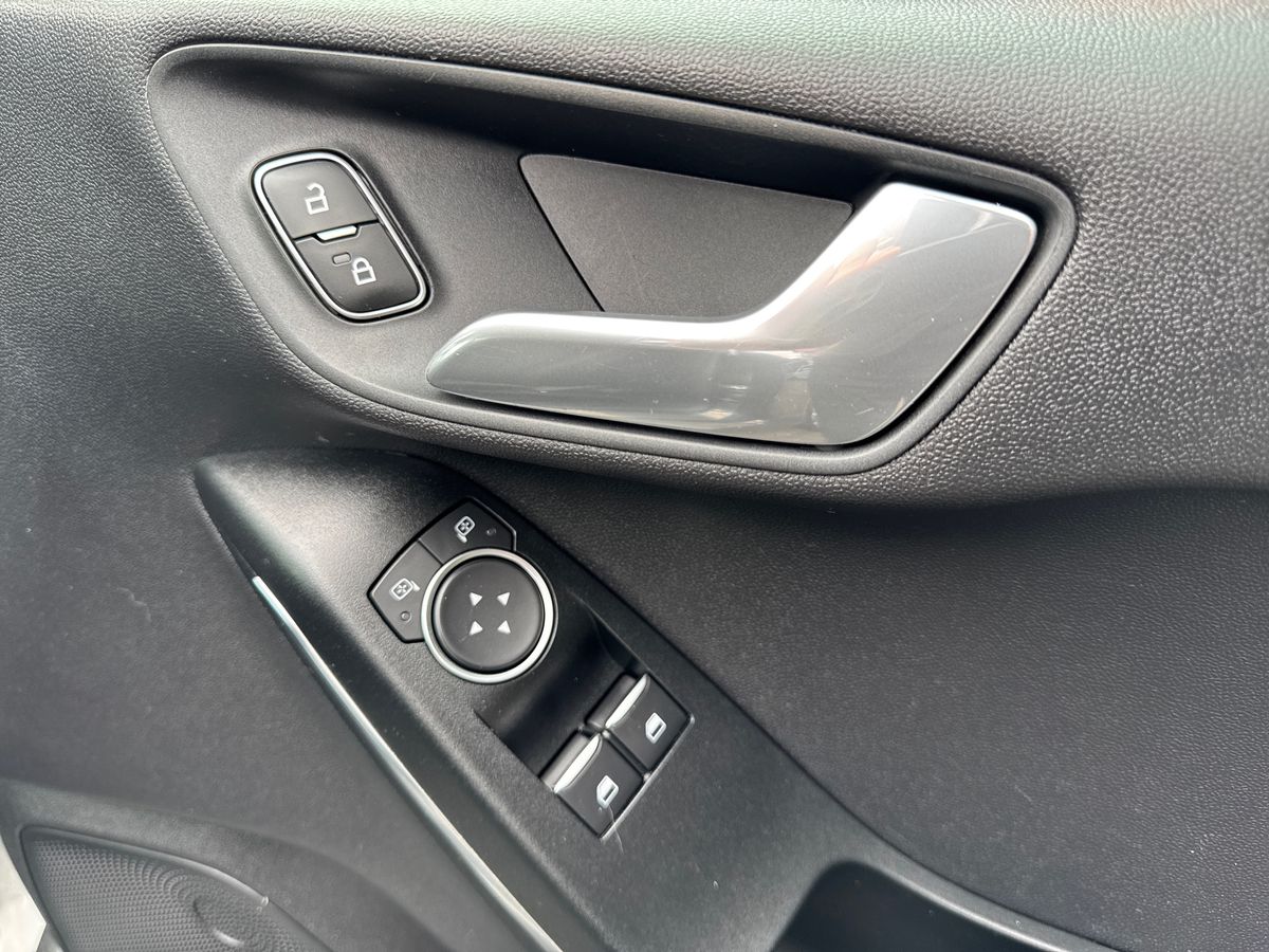 Used Ford Fiesta 2019 for sale - 76691410: Photo 17