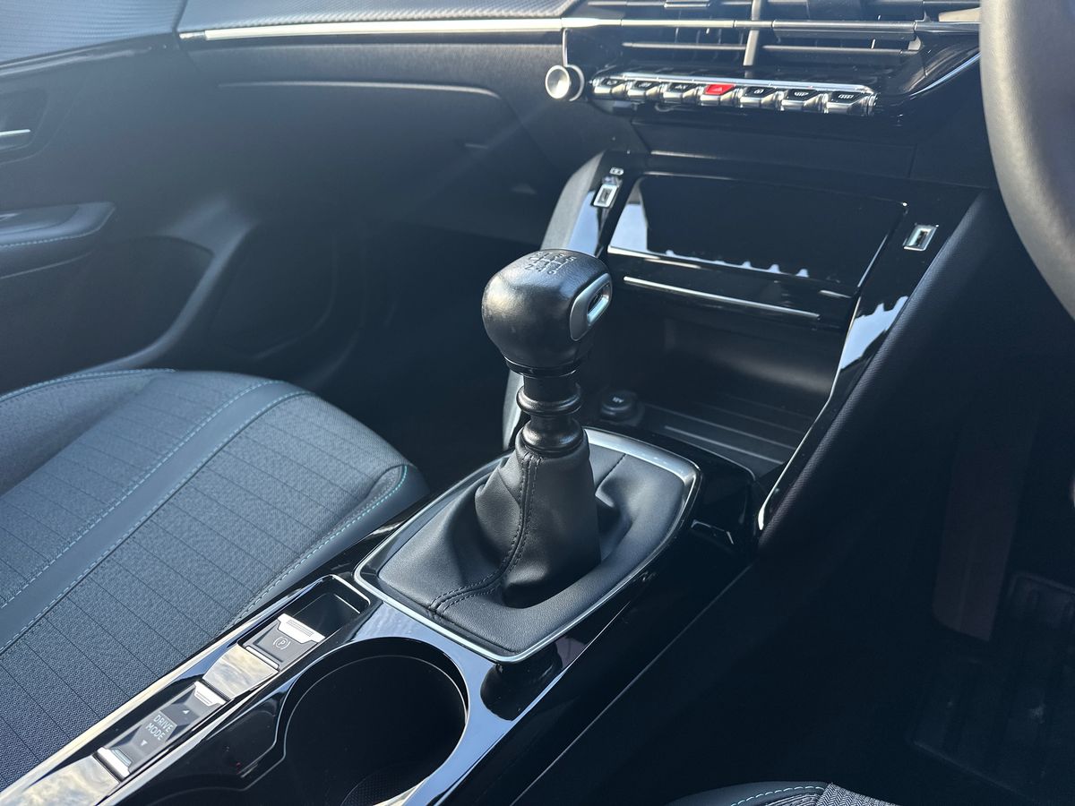 Used Peugeot 208 2023 for sale - 76971443: Photo 15