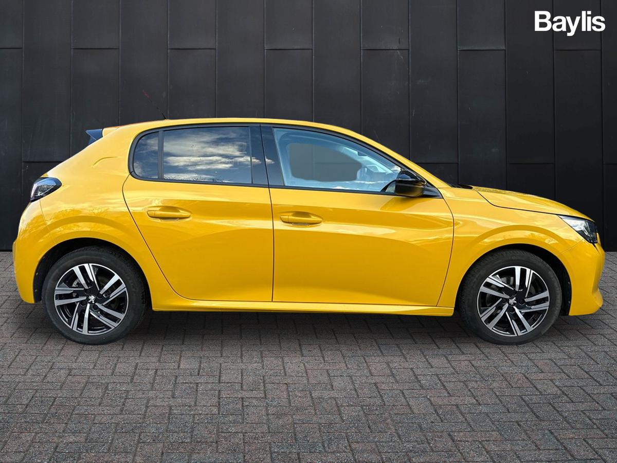 Used Peugeot 208 2023 for sale - 76971443: Photo 5