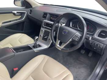Used Volvo V60 2017 for sale - 74368840: Photo