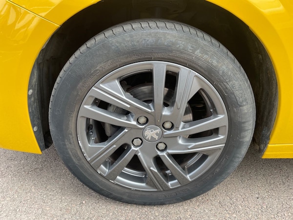 Used Peugeot 208 2022 for sale - 76130832: Photo 11