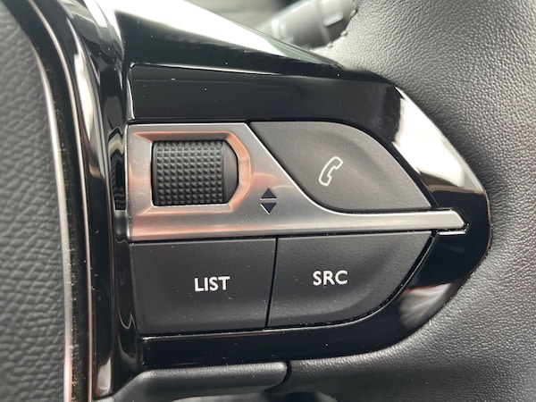 Used Peugeot 208 2022 for sale - 76130832: Photo 23