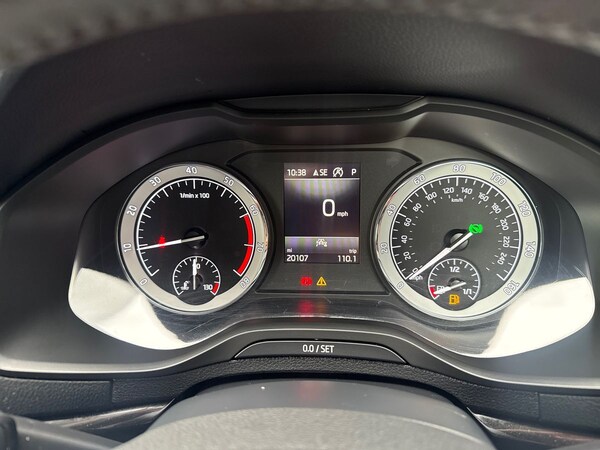 Used Skoda Karoq 2020 for sale - 73952527: Photo 21