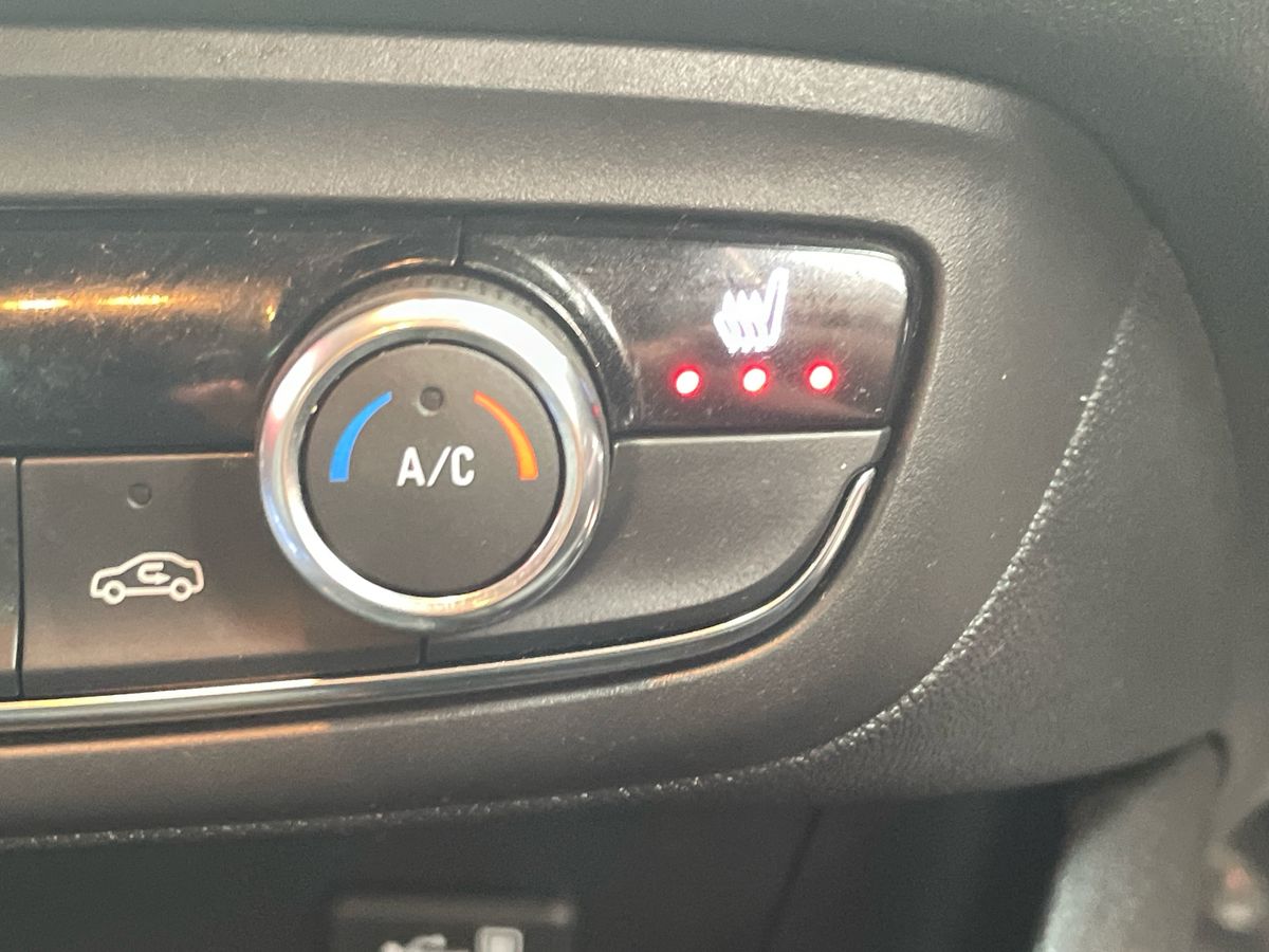 Used Vauxhall Crossland 2021 for sale - 76873538: Photo 34