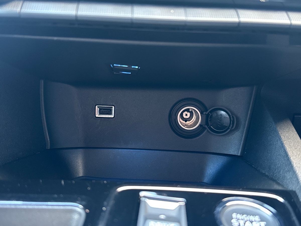 Used Peugeot 5008 2023 for sale - 76901504: Photo 35