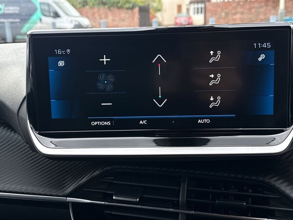 Used Peugeot 2008 2022 for sale - 76130637: Photo 16