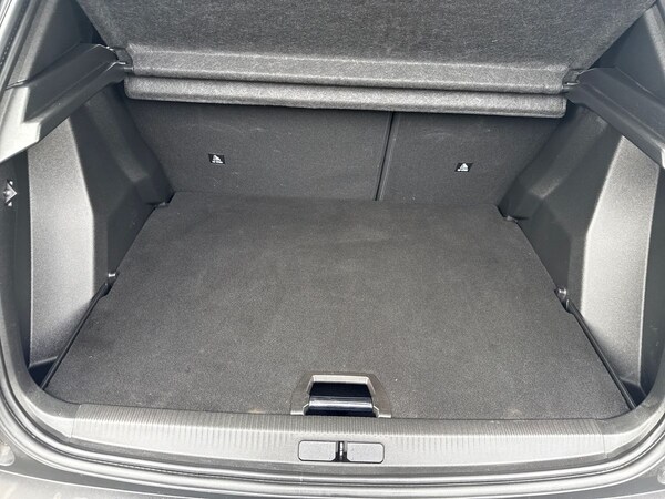 Used Peugeot 2008 2022 for sale - 76130637: Photo 25