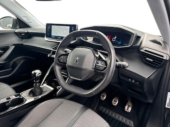 Used Peugeot 2008 2022 for sale - 76130637: Photo 3