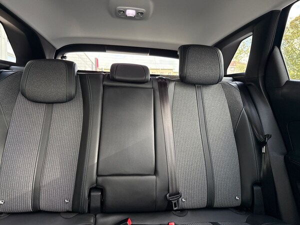 Used Peugeot 3008 2022 for sale - 76124734: Photo 24