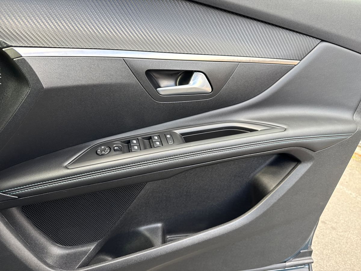 Used Peugeot 3008 2022 for sale - 76124734: Photo 32