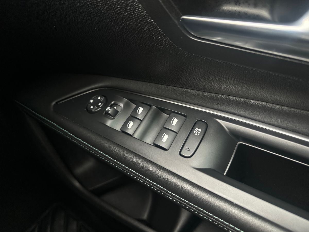 Used Peugeot 5008 2023 for sale - 76229327: Photo 17