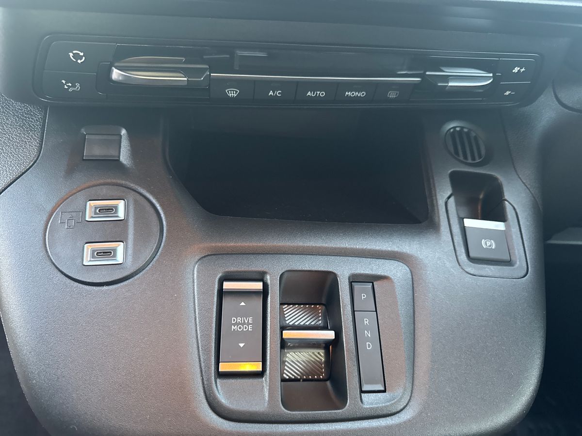 Used Vauxhall Combo Life 2024 for sale - 76901481: Photo 35