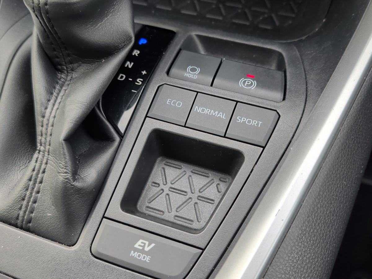 Used Toyota RAV4 2021 for sale - 77638196: Photo 26