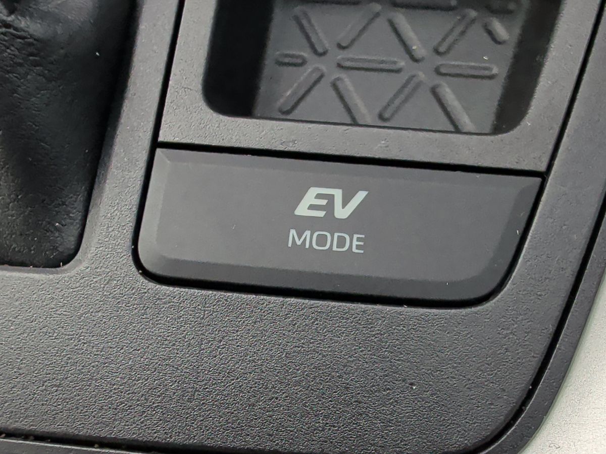 Used Toyota RAV4 2021 for sale - 77638196: Photo 35